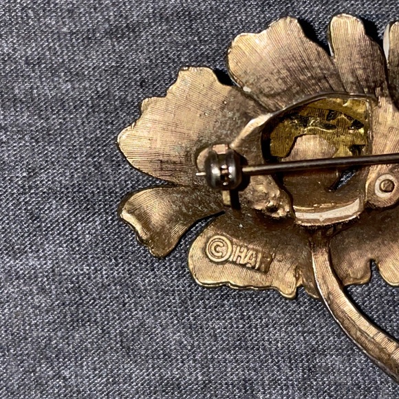 Vintage Signed HAR Hargo Floral Brooch Pin - Picture 3 of 3